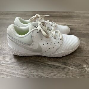 Nike Kids Cheer Shoes White Sneakers Tennis Shoes 12 12c Toddler